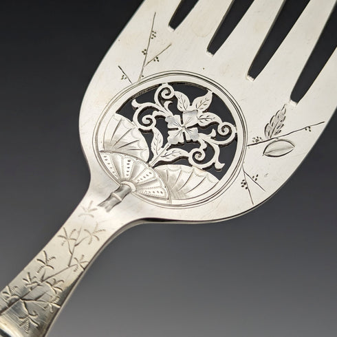 Around 1870 British Antique White Pearl Shell Handle Silver Plated Fish Server Pair in Case